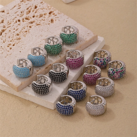 Huggie Hoop Ohrringe Für Damen Kupfer Vergoldet Mehrfarbig Mikropflaster Zirkonia Minimalistischer Modeschmuck