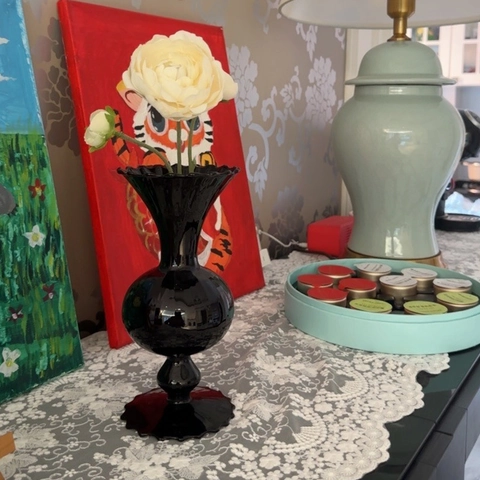 Vase En Verre Noir Vintage Bord Ondulé Vase À Fleurs Décoratif Pour La Maison Ornement De Bureau Rétro Minimaliste