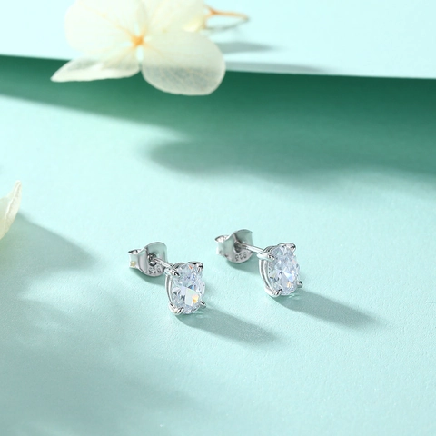 925 Sterling Silver Oval Zirconia Stud Earrings For Women Minimalist Fashion Geometric Electroplated Piercing Jewelry