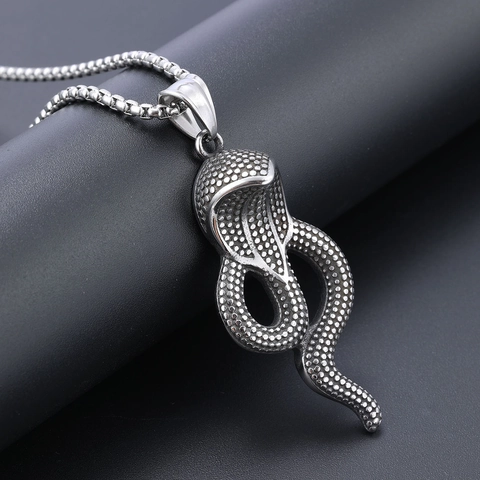 Collier Pendentif Serpent Cobra Acier Inoxydable Rétro Gothique Punk Forme Animale Bijoux Pour Hommes Femmes Argent Antique