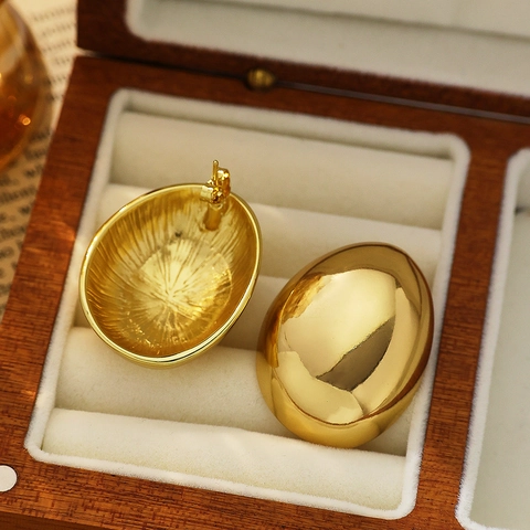 Ovale Eiförmige Ohrstecker 18 Karat Vergoldeter Edelstahl Hochglanzpoliert Spiegelglatt Minimalistisch INS Stil Für Damen