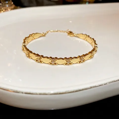 Iris Blume Armband 18K Vergoldetes Kupfer Hohl Zirkonia Verstellbar Glied Luxus Elegant Für Frauen