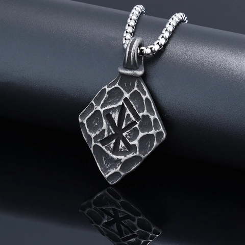 Collar Colgante Runa Vikinga Acero Inoxidable Retro Nórdico Escudo Rombo Textura Martillada Punk Para Hombres