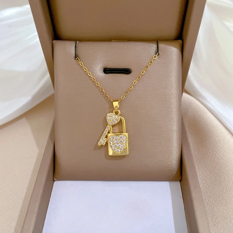 Collar Con Colgante De Candado De Corazón Y Llave Cadena De Acero Inoxidable Cobre Circonita Incrustada Chapado En Oro Joyería Elegante Para Mujer