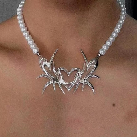 Collar con Colgante de Corazón de Espinas de Perlas Oscuras Hip Hop de Acero de Titanio Cadena de Perlas Punk Joyería