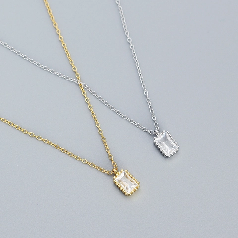 Elegante 925 Sterlingsilber Rechteckige Zirkonia Anhänger Halskette Für Damen Retro Milgrain Smaragdschliff Zirkonia Schmuck