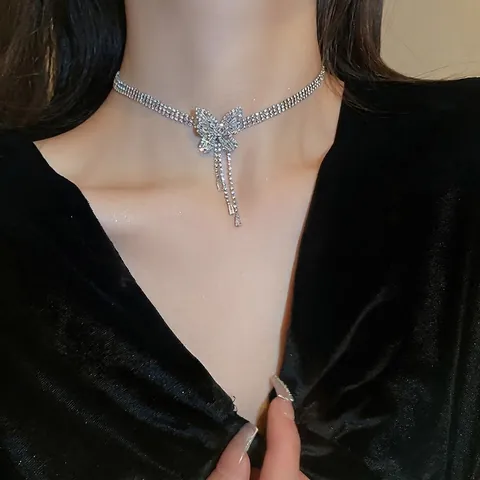 Schmetterling Quaste Halskette Kupfer Zirkon Straß Mehrlagig Choker Funkelnd Elegant Schmuck Damen Silberfarbe Modisch