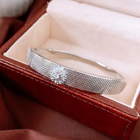 Eleganter Kupfer Blumen Armreif 18K Vergoldet Zirkonia Mesh Webstruktur Retro Einfacher Handschmuck Für Damen