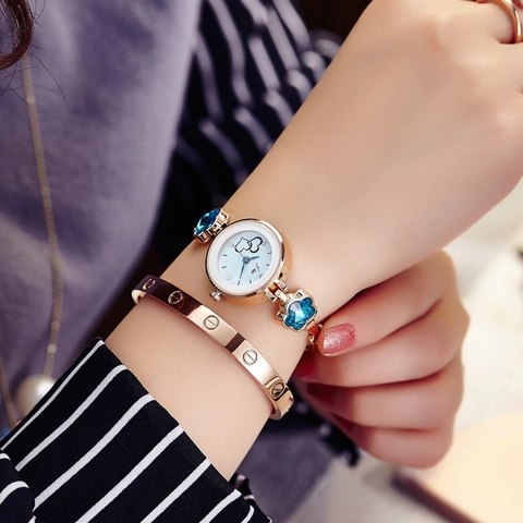 Montre Bracelet À Quartz Pour Femmes Cadran Double Cœur Alliage Acier Inoxydable Cristal De Fleur Élégant