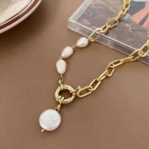 Collana Giuntata Catena Dorata In Lega Di Zinco Con Imitazioni Di Künstliche Perle Barocche Irregolari E Pendente Stile Vintage Francese