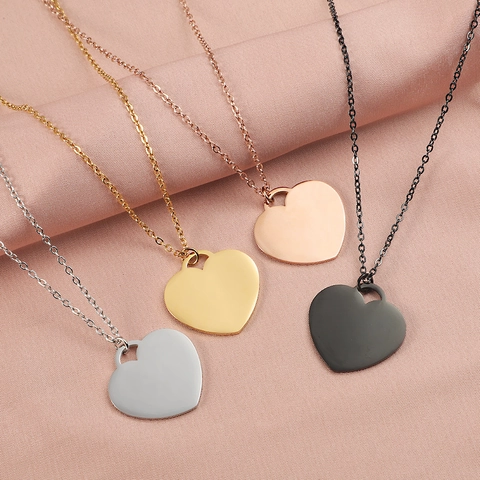 Collar con Colgante de Corazón de Acero Inoxidable Minimalista Pulido a Espejo Chapado en Oro 18K Joyería para Mujer Regalo