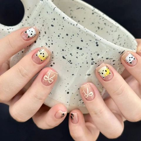 Cute Cartoon Cat And Bow Pink False Nails Short Square Round Shape For Girls Daily Wear Sweet Style