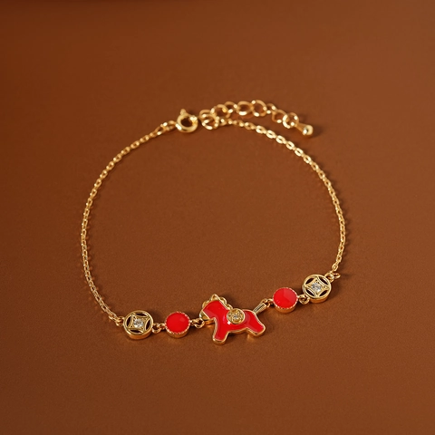 Bracciale In Rame Placcato Oro 18K Pendente Cavallo Smalto Rosso Stile Cinese Vintage Moneta Fortuna Gioielli Donna