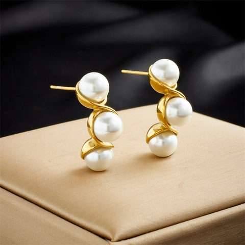 Vintage Stainless Steel Wave Earrings With Artificial Pearl Inlaid Gold Round Stud Earrings For Women Elegant Fashion Jewelry