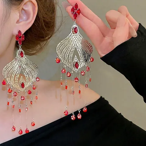 Orecchini Lunghi Con Nappine Goccia Di Cristallo Rosso Vintage Per Donna Lega 925 Sterling Silver Earring Post