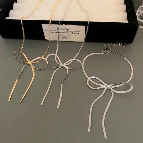 Collana Con Pendente A Fiocco Rame Catena A Serpente Minimalista Con Nappine Gioielli Di Moda Eleganti Per Donna