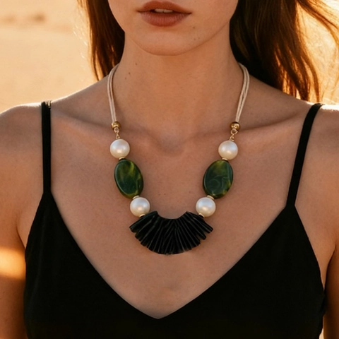 Retro Ethnic Layered Necklace With Acrylic Oval Beads And Imitation Artificial Pearls Adjustable Woven Rope Chain For Women