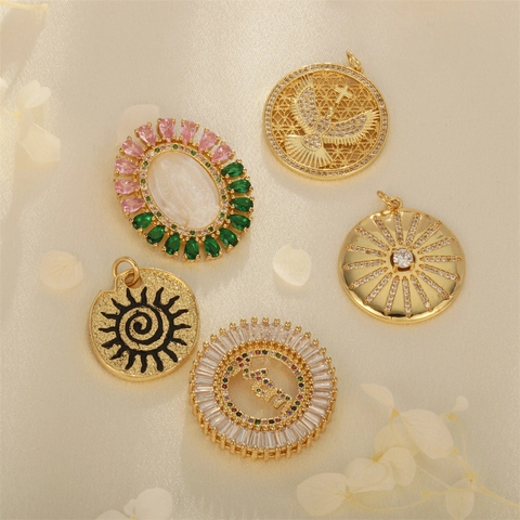 Pendentifs En Cuivre Plaqué Or Zircon Incrusté Charms De Fabrication De Bijoux DIY Thème Religieux Soleil Mom