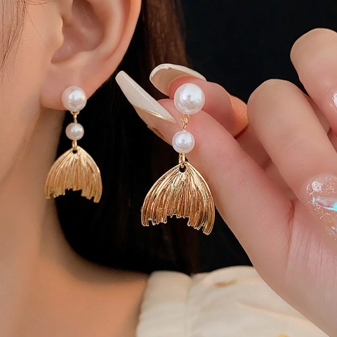 Orecchini Pendenti Coda Di Pesce Con Perla Artificial Sintetica Gioielli In Lega Per Donna Silver Earring Post Elegante Minimalista