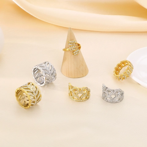 Damen Edelstahlring High End Hohlblatt Krone Kubanische Gliederkette Strass Inlay Luxus Trendiger Schmuck Accessoire
