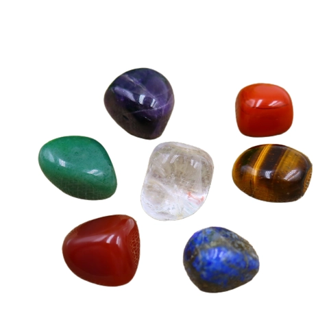 Natürliche Chakra Heilkristalle Polierte Goldene Gravierte Symbole Meditation Yoga Heimdekoration Ornamente
