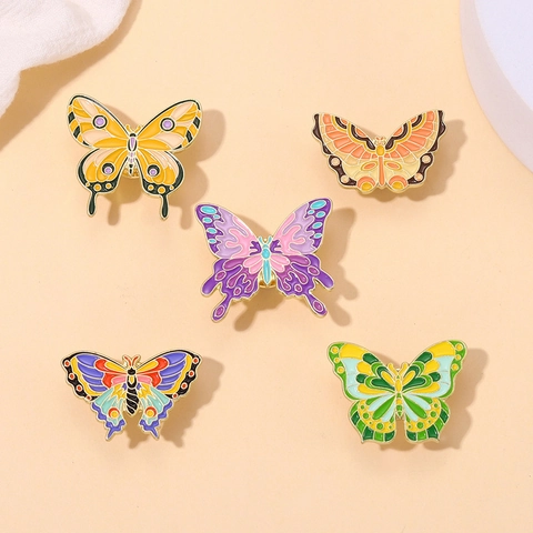 Kleurrijke Dier Vlinder Legering Broche Schattig Veelzijdig Emaille Bakverf Speld Badge Voor Kleding Tassen Unisex Sieraden