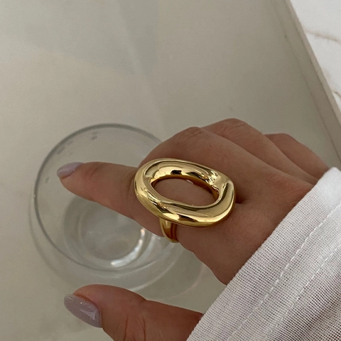 Anillo Hueco Grande O Minimalista Irregular Ovalado De Acero De Titanio Chapado En Oro Joyería De Dedo Para Mujer