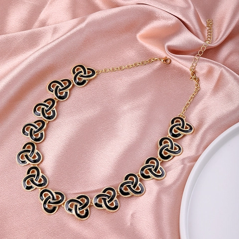 Gioielli Nodo Celtico Vintage Smalto Nero Lega Placcata Oro Orecchini Geometrici E Collana Per Donne