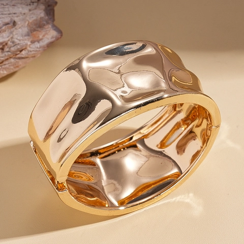 Bracciale Rigido Largo In Lega Martellata Polsino Geometrico Metallico Irregolare Per Donna Gioielli Moderni