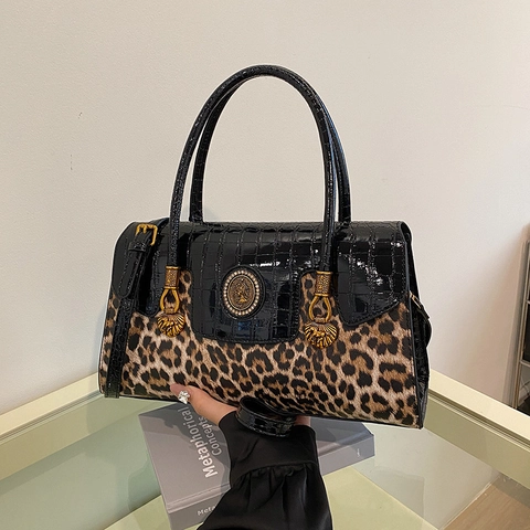 Retro Leopard Print PU Leather Handbag Women Vintage Crocodile Embossed Crossbody Bag With Golden Lion Hardware Elegant