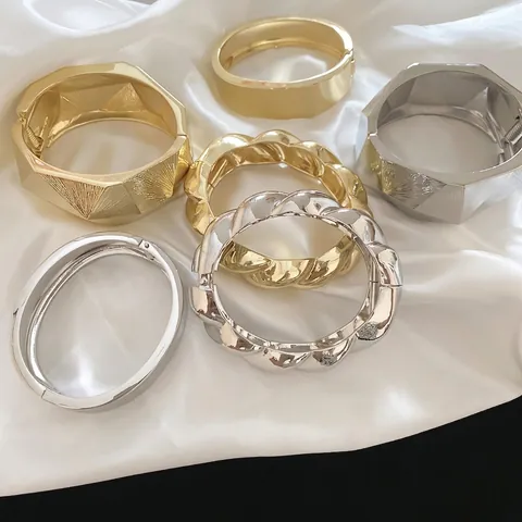 Bracciale Rigido Largo In Metallo Polsino Geometrico Sfaccettato Spirale Texture Torta Lega Gioielli Minimalisti Per Donne