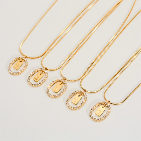 Collar con Inicial de Acero Inoxidable para Mujer Chapado en Oro Diamantes de Imitación Colgante de Letra Ovalada Cadena de Hueso de Serpiente Joyería de Moda