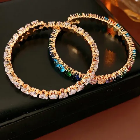 Hartvormige Zirkonia Open Armband Koper Luxe Retro Paleisstijl Elegante Mode Sieraden Voor Dames