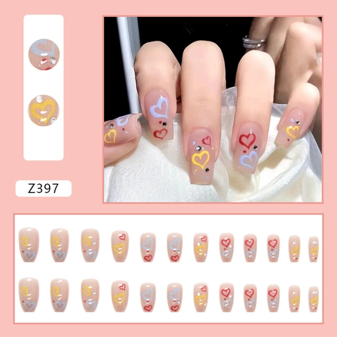 Press On Nägel Strass Herzmuster Nude Pink Transparent Lange Sarg Falsche Nägel Süße Maniküre Für Frauen