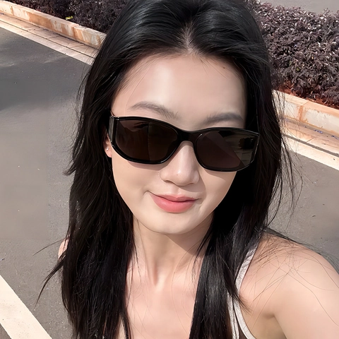 Fashion Sunglasses Wide Temple Square Frame UV400 Protection Curved Lens Streetwear Shades For Women Men Y2K Style
