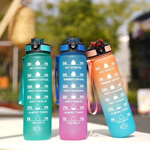 Motivational Sports Water Bottle Gradient Frosted Plastic Leakproof One Click Open Carry Strap Straw Time Marker Outdoor