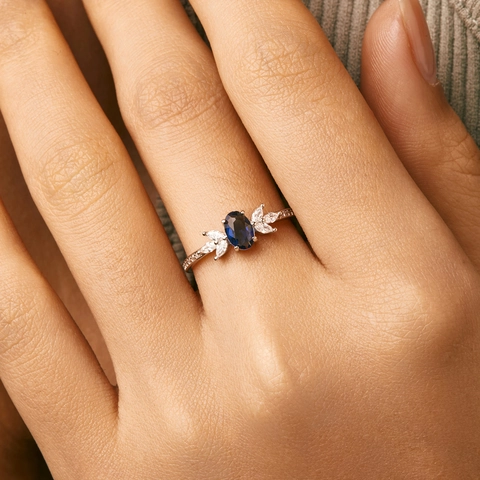 Elegant S925 Sterling Silver Oval Blue Zirconia Ring Vintage Marquise White Zircon Inlaid Ring Fashion Women Jewelry
