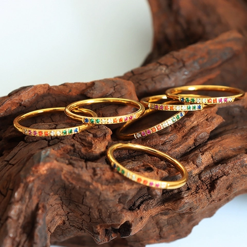 Minimalistische Roestvrijstalen Regenboog Zirconia Ring Elegante Vergulde Multicolor Eternity Dunne Band Stapelbare Vingerring Voor Dames Sieraden