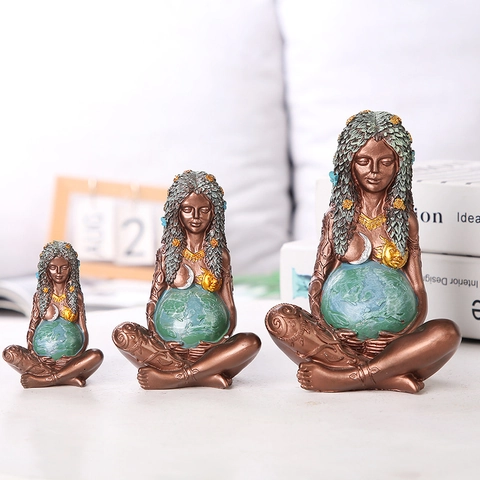 Mother Earth Gaia Statue Resin Figurine Goddess Art Ornament Spiritual Home Office Desk Decor Spiritual Gift Vintage Bronze Design