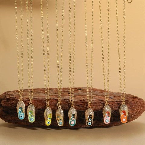 Collier Pendentif Pantoufle Mauvais Œil Cuivre Plaqué Or Émail Zircon Strass Flip Flop Style Bohémien Bijoux Femmes
