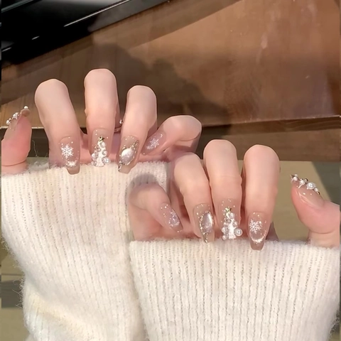 Handgefertigte Weihnachten Künstliche Fingernägel Sargform Katzenauge Design Künstliche Perle Weihnachtsbaum Schneeflocken Für Damen Winter Party