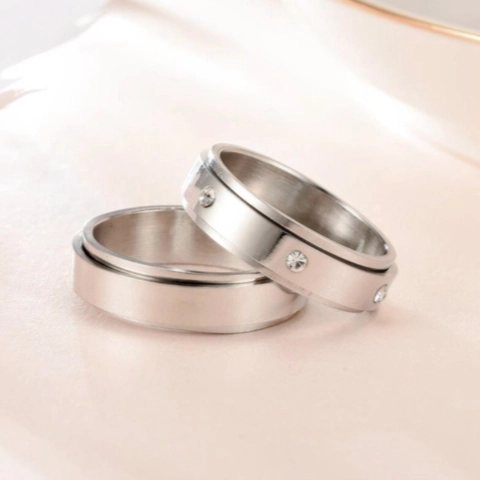 Titaniumstaal Spinner Ring Voor Angst Draaibare Met Strass Anti Stress Ring Unisex Mode Sieraden Vingerring
