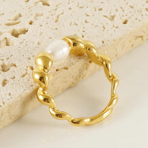 Elegante Anello Con Perla Artificial Spirale Intrecciata Onda Acciaio Inossidabile Placcato Oro 18K Gioielli Retrò Francesi