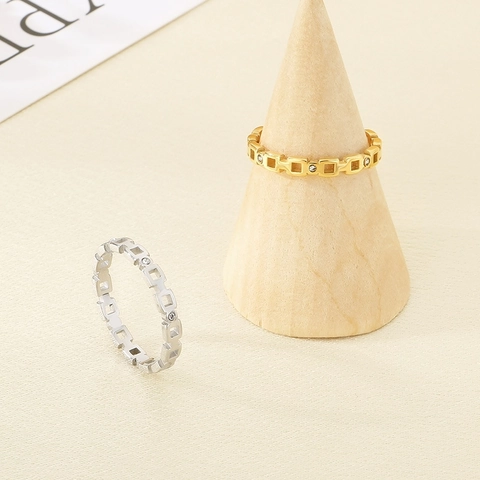 Anillo De Eslabones Geométricos Cuadrados Huecos De Moda De Acero Inoxidable Con Zirconia Incrustada Joyas Elegantes Para Mujeres