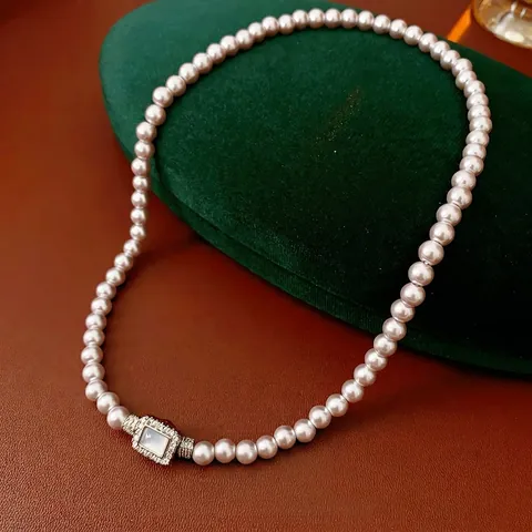 Retro Artificial Pearl Necklace With Square Zircon Inlaid Pendant Vintage Mother Of Artificial Pearl Clavicle Chain Jewelry For Women