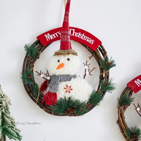 Guirnalda De Corona De Ratán De Muñeco De Nieve De Navidad Con Muñeco De Peluche Agujas De Pino Bayas Rojas Cartel Navideño