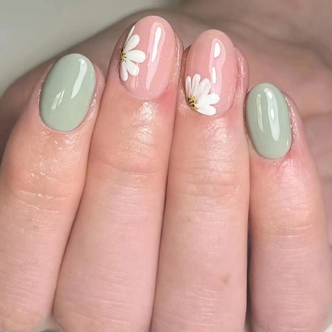 Short Oval Press On Nails Sage Green Pink White Daisy Floral Pattern Cute Fresh Glossy Sweet False Nails For Women