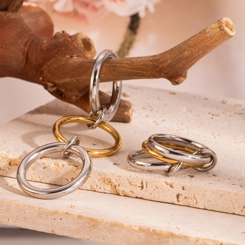 Ineinander Verflochtene Ringe Edelstahl Zweifarbig Gold Silber Minimalistischer Stapelbarer Geometrischer Band Unisex