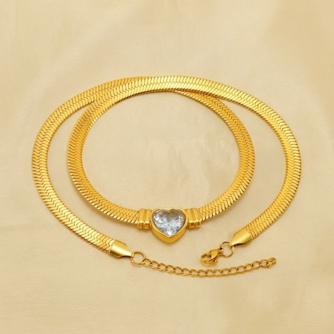 Collana con Pendente a Cuore in Zirconia Acciaio al Titanio Placcato Oro 18K per Donna Catena a Serpente Gioielli Moda