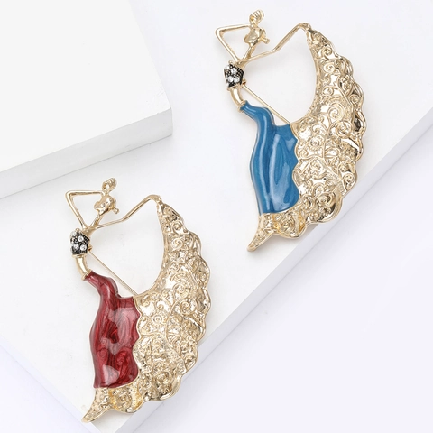 Elegant Dancing Girl Brooch Alloy Enamel Rhinestone Hollow Out Peacock Dance Style Breastpin For Women Fashion Jewelry